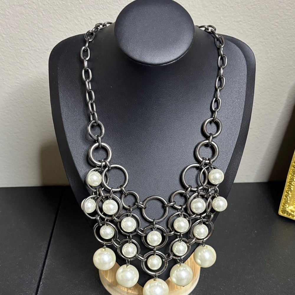 Gunmetal Elegant Black and Pearl Necklace Bib Statement